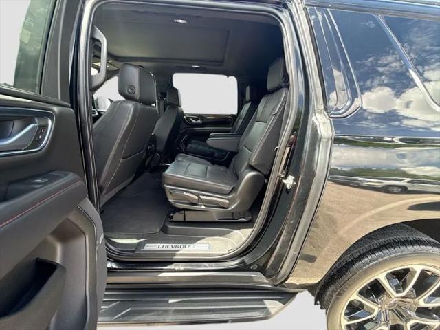2022 Chevrolet Suburban 4WD RST