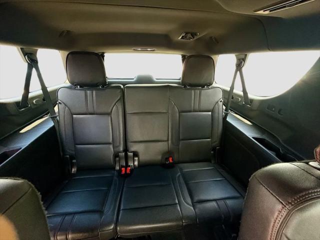 2022 Chevrolet Suburban 4WD RST