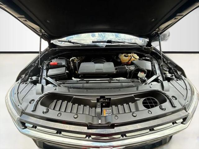 2022 Chevrolet Suburban 4WD RST