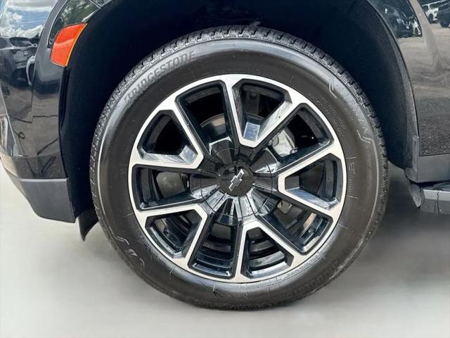 2022 Chevrolet Suburban 4WD RST