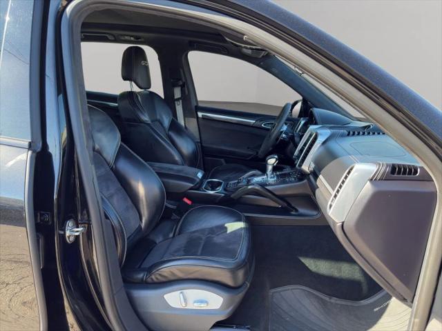 2017 Porsche Cayenne GTS