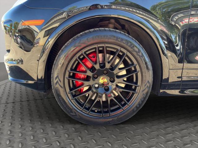 2017 Porsche Cayenne GTS