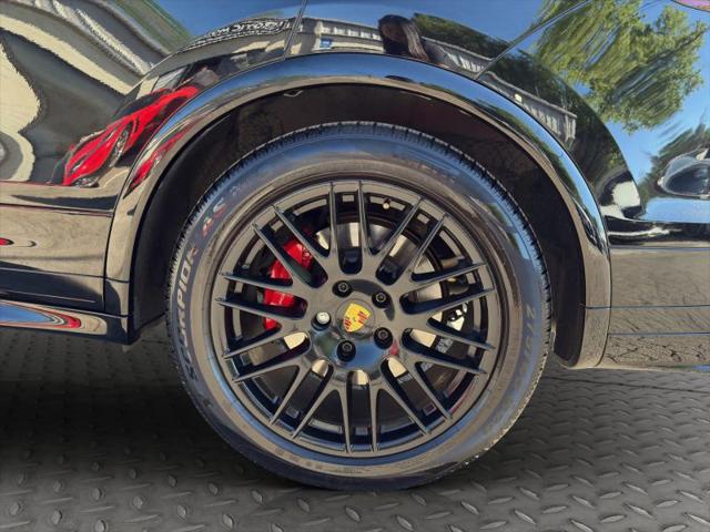 2017 Porsche Cayenne GTS