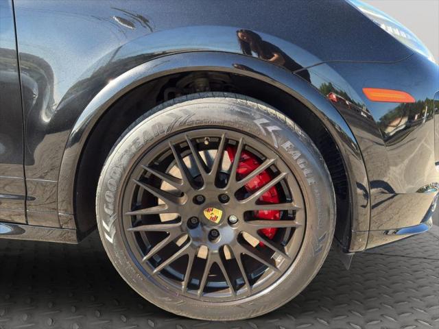 2017 Porsche Cayenne GTS