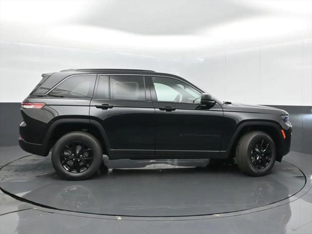 2026 Jeep Grand Cherokee Altitude 4x4