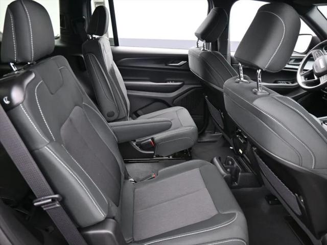 2026 Jeep Grand Cherokee L Altitude 4x4