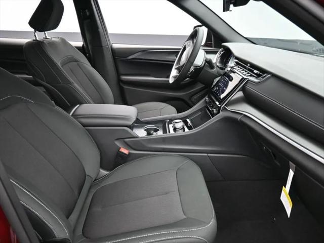 2026 Jeep Grand Cherokee L Altitude 4x4