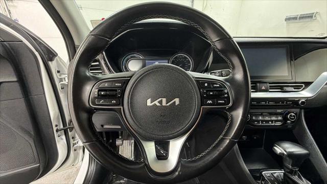 2022 Kia Niro LXS SE
