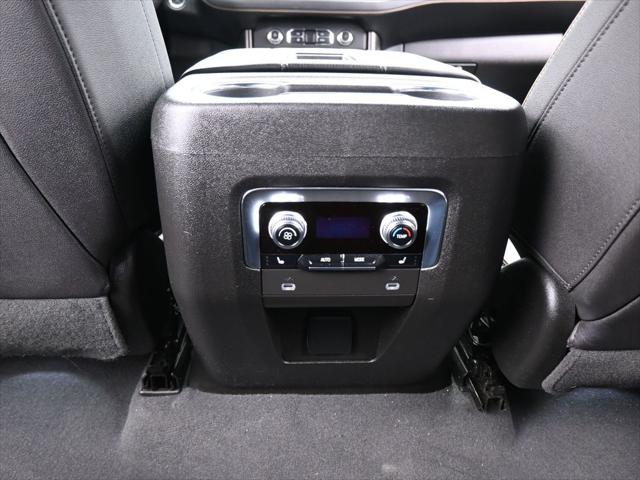 2023 GMC Yukon XL 4WD AT4