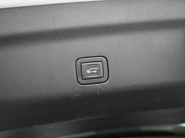 2023 GMC Yukon XL 4WD AT4