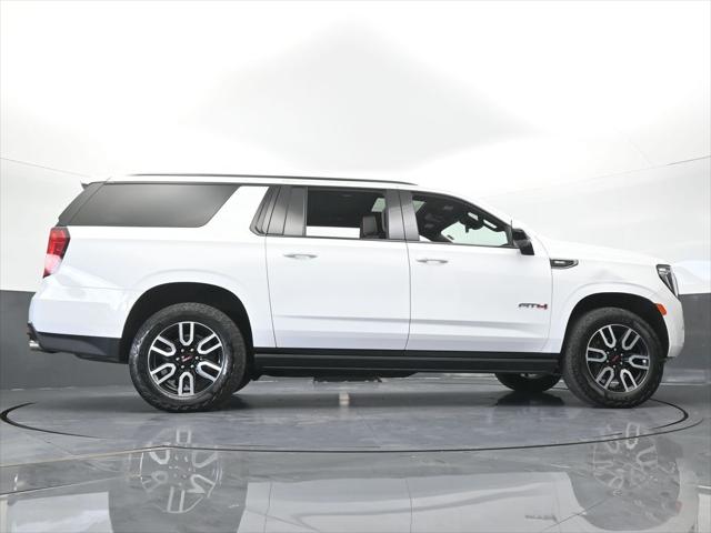 2023 GMC Yukon XL 4WD AT4