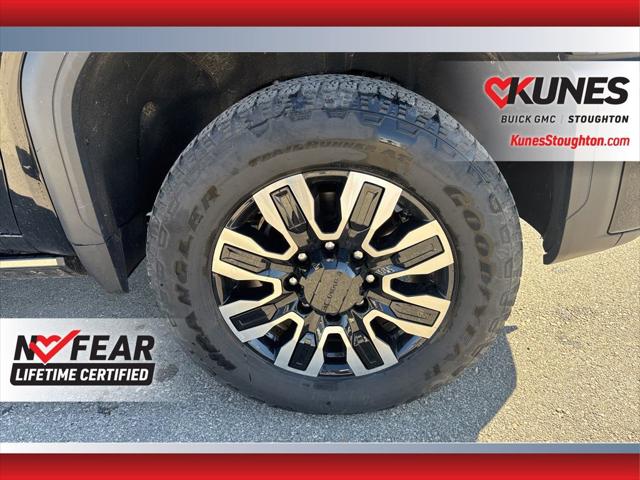 2025 GMC Sierra 3500HD 4WD Crew Cab Standard Bed Denali Ultimate