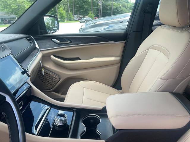2026 Jeep Grand Cherokee L Limited 4x2