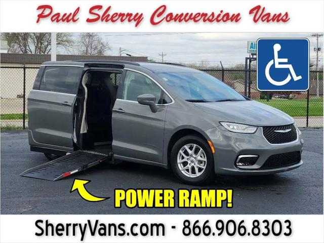2022 Chrysler Pacifica Touring L for sale in Piqua, OH