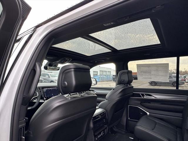 2026 Jeep Grand Wagoneer L 4x4