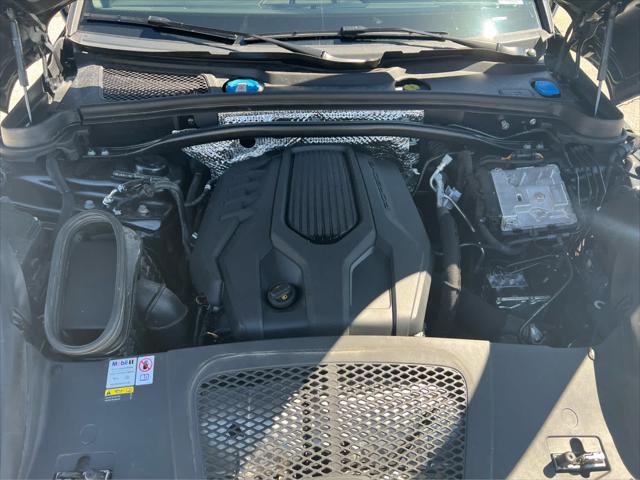 2023 Porsche Macan AWD