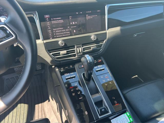 2023 Porsche Macan AWD