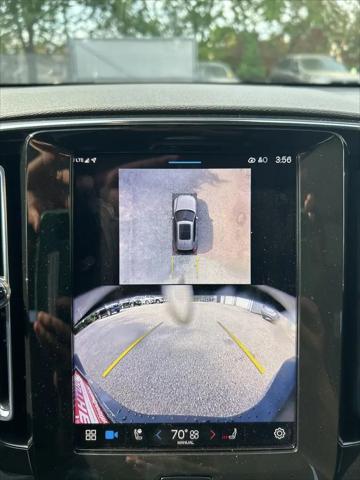 2025 Volvo XC40 B5 Plus Bright Theme