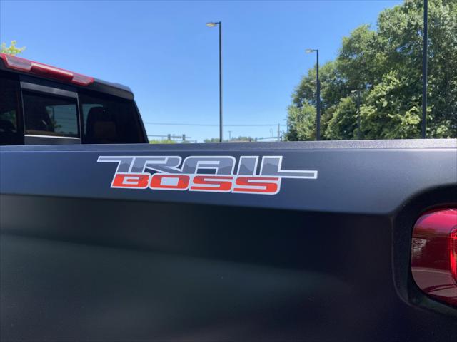 2026 Chevrolet Silverado 1500 4WD Crew Cab Short Bed LT Trail Boss