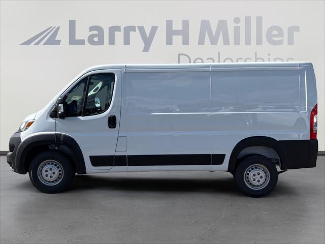 2026 Ram ProMaster Cargo Van Tradesman Low Roof 136 WB w/Pass Seat