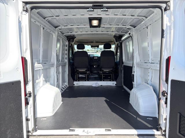 2026 Ram ProMaster Cargo Van Tradesman Low Roof 136 WB w/Pass Seat