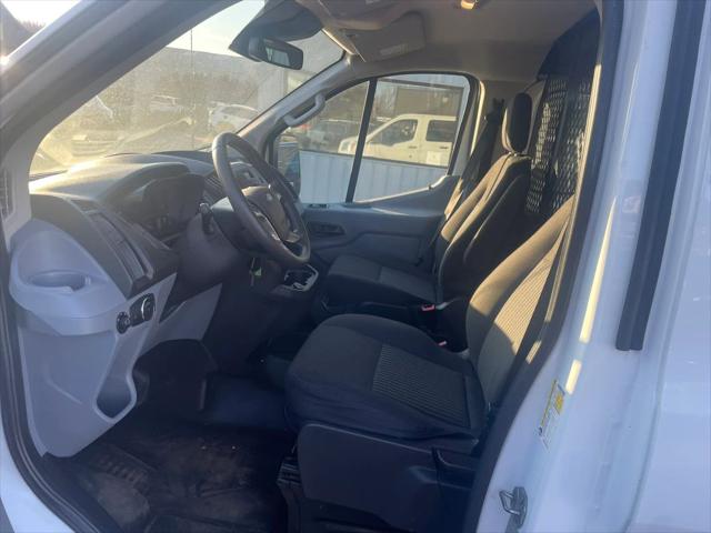 2018 Ford Transit Low Roof w/60/40 Side Door w/RWB Van 3D
