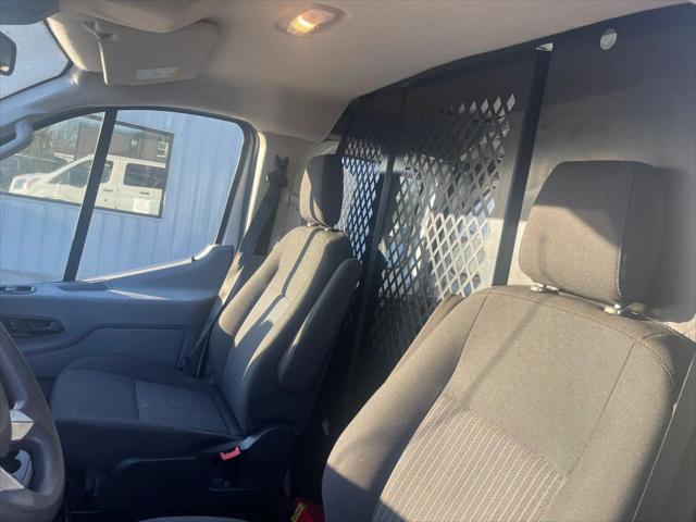 2018 Ford Transit Low Roof w/60/40 Side Door w/RWB Van 3D