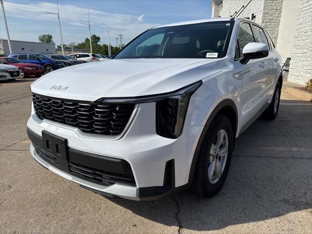 2025 Kia Sorento LX