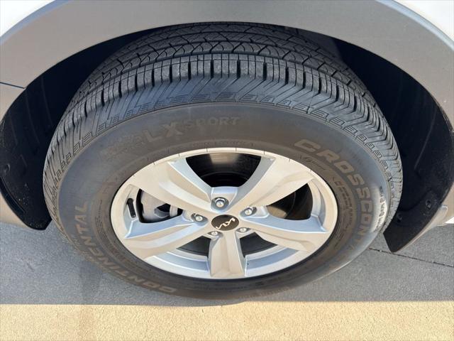 2025 Kia Sorento LX