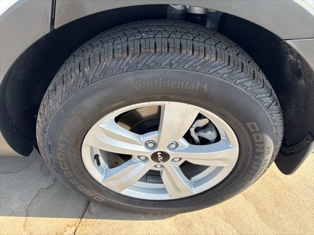 2025 Kia Sorento LX