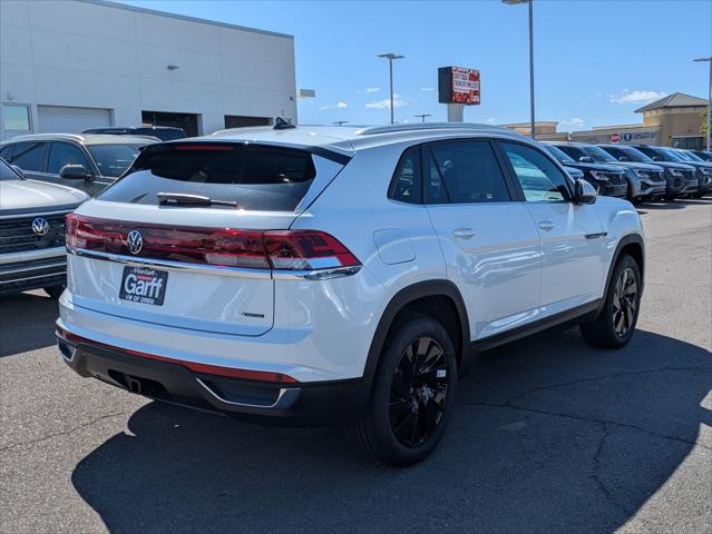 2026 Volkswagen Atlas Cross Sport SE with Technology