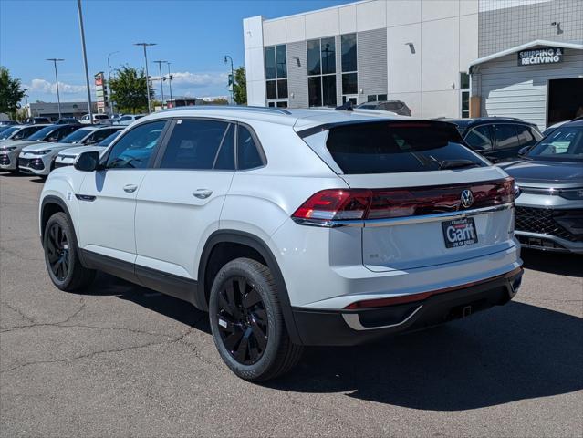 2026 Volkswagen Atlas Cross Sport SE with Technology