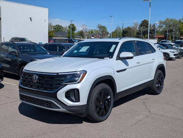 2026 Volkswagen Atlas Cross Sport SE with Technology