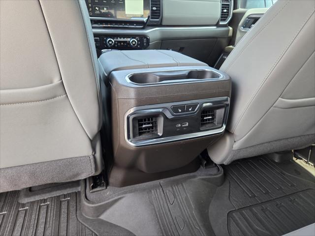 2024 GMC Sierra 1500 4WD Crew Cab Short Box SLT