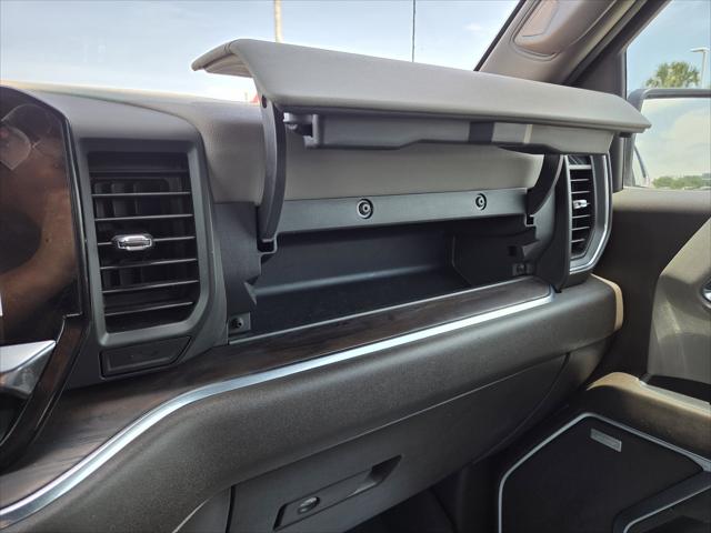 2024 GMC Sierra 1500 4WD Crew Cab Short Box SLT