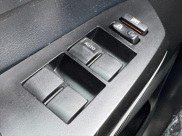2016 Toyota Tundra SR5 5.7L V8