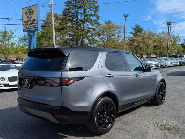 2022 Land Rover Discovery P300 S R-Dynamic