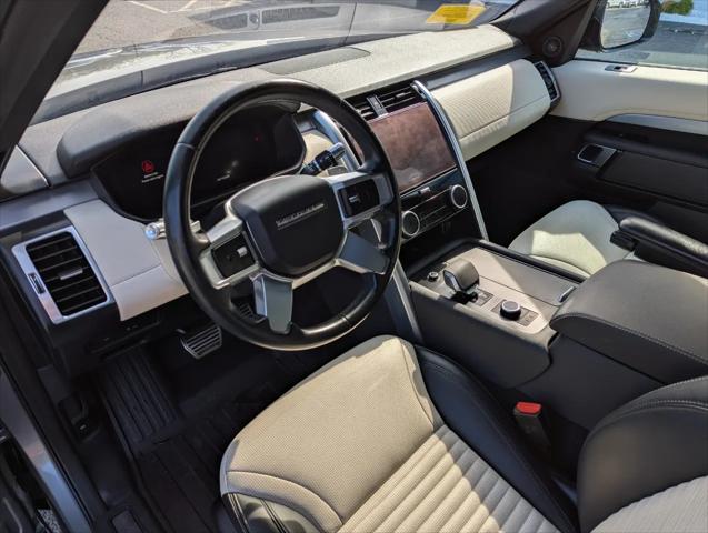 2022 Land Rover Discovery P300 S R-Dynamic