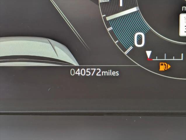 2022 Land Rover Discovery P300 S R-Dynamic