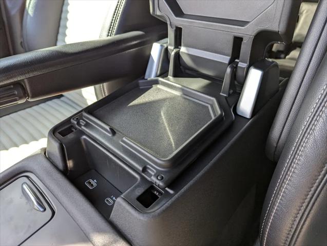 2022 Land Rover Discovery P300 S R-Dynamic