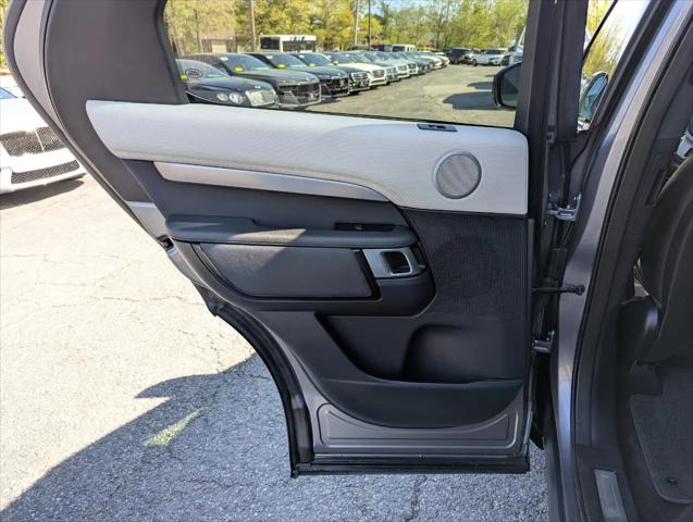 2022 Land Rover Discovery P300 S R-Dynamic