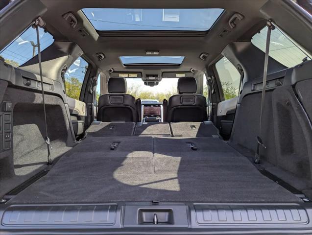 2022 Land Rover Discovery P300 S R-Dynamic