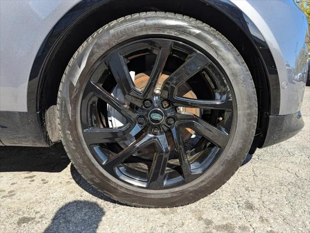 2022 Land Rover Discovery P300 S R-Dynamic