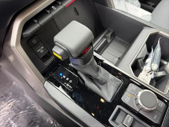 2026 Toyota Tundra SR5 CrewMax 5.5' Bed
