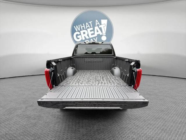 2026 Toyota Tundra SR5 CrewMax 5.5' Bed