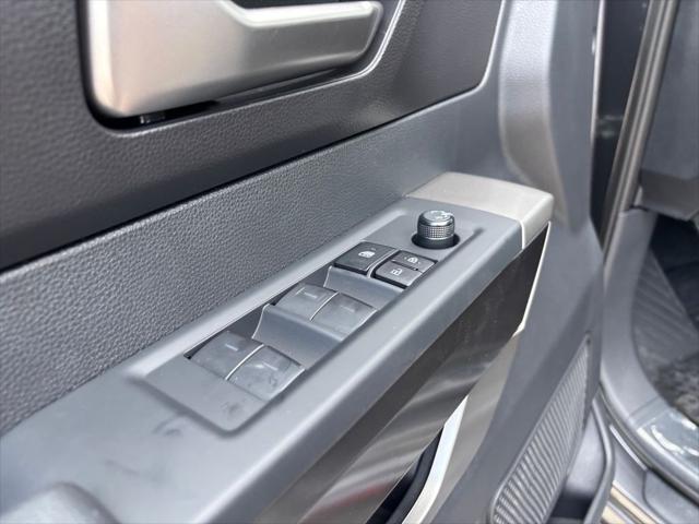 2026 Toyota Tundra SR5 CrewMax 5.5' Bed