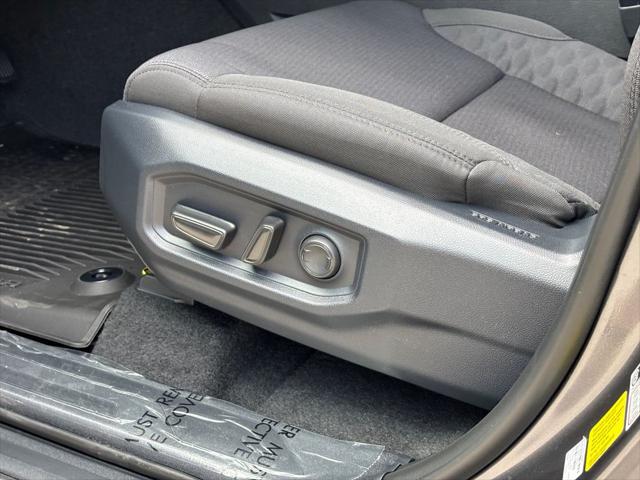 2026 Toyota Tundra SR5 CrewMax 5.5' Bed