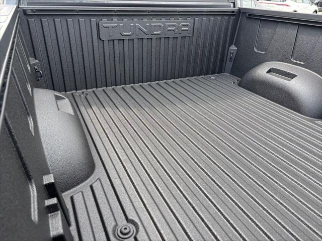 2026 Toyota Tundra SR5 CrewMax 5.5' Bed