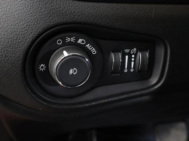 2020 Jeep Renegade Altitude FWD
