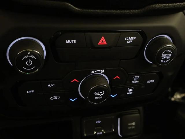 2020 Jeep Renegade Altitude FWD